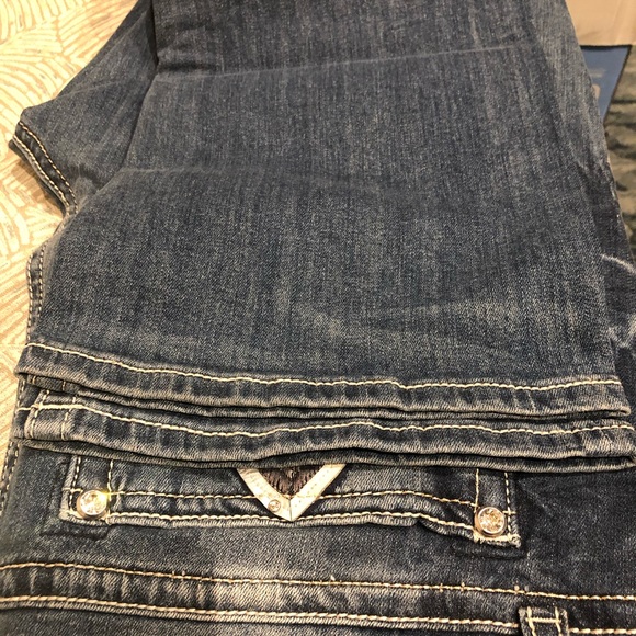 ‼️SOLD‼️ NWT Womens Miss Me Mid-Rise Easy Boot Jeans Size 36 - Picture 14 of 14